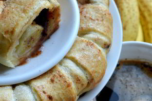 Банановый слоеный рулет