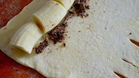 банановый слоеный рулет