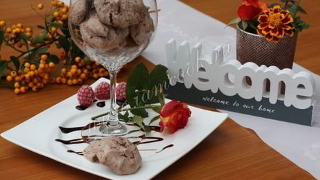 безе с какао и шоколадом