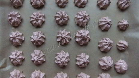 безе с какао и шоколадом