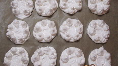 безе загадочный поцелуй