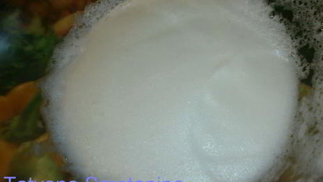 французский десерт шоколадное безе