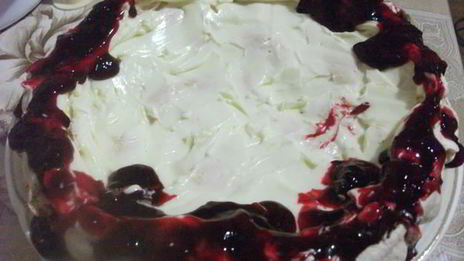 торт-безе рождественский венок