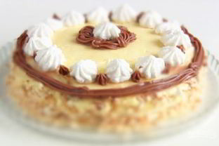 Торт-безе с масляным кремом