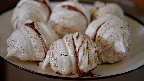 украшения из безе с шоколадом