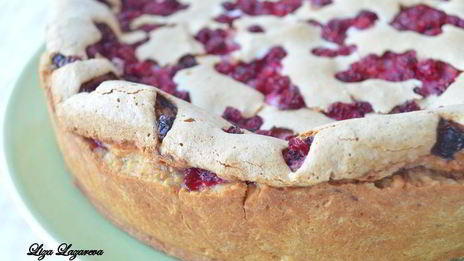 ягодный торт-безе