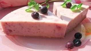 Десерт ягодно-йогуртовый без выпечки