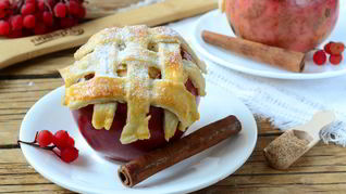 Фаршированные яблоки в духовке