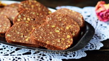 колбаса шоколадная из печенья со сгущенкой