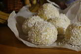Кокосовые конфеты с коньяком
