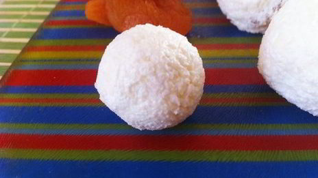 конфета из творога с курагой