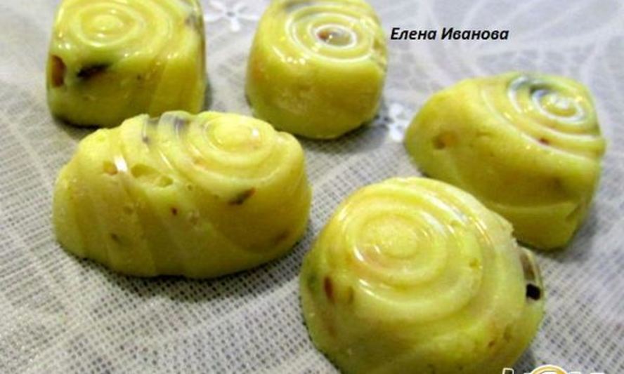 Рецепт конфет из белого шоколада с фисташками и лимоном