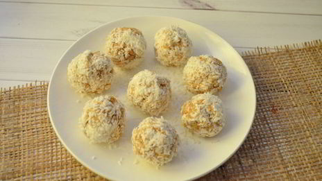 творожные конфеты с кокосом и арахисовой пастой