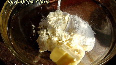 вишневые бисквитные конфеты в шоколаде