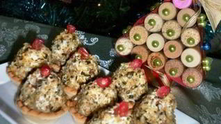 Закусочные конфетки с голубым сыром и инжиром