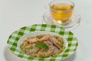 Фунчоза с кремом из цукини и курицей