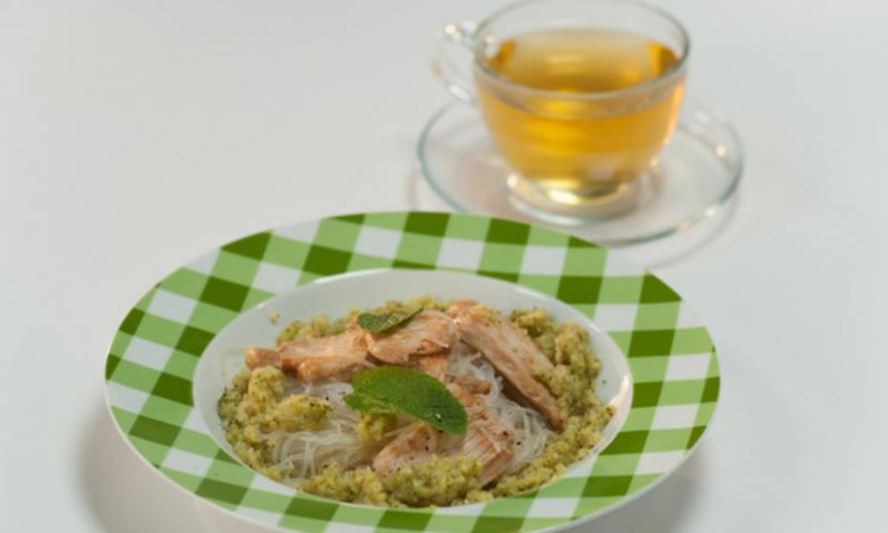 Рецепт фунчозы с кремом из цукини и курицей