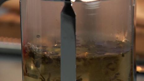 фунчоза с кремом из цукини и курицей