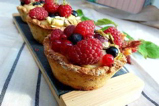 Корзиночки с ванильным кремом и свежими ягодами