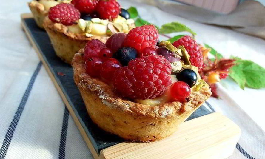 Рецепт корзиночек с ванильным кремом и свежими ягодами