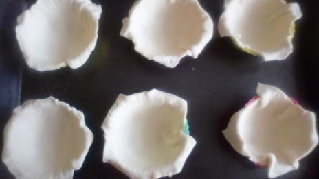 корзиночки слоеные с творожным кремом