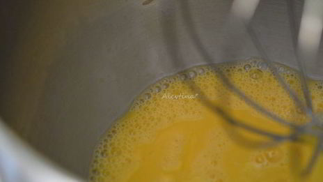 рулет со швейцарским маслянным кремом