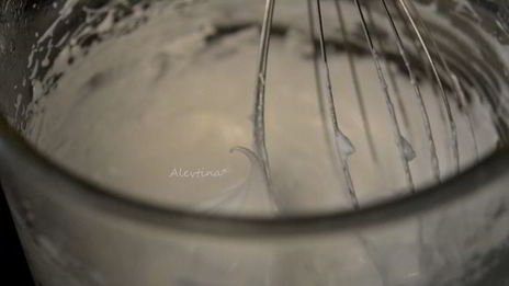 рулет со швейцарским маслянным кремом