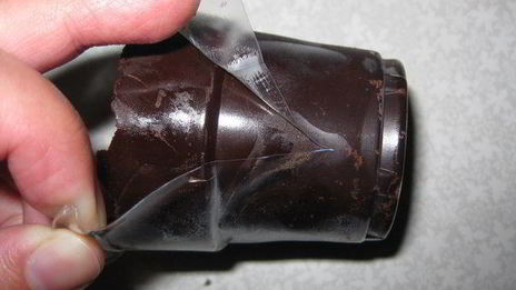 ванильный крем в шоколадных стаканчиках