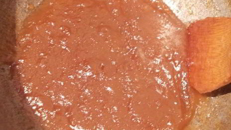 яблочный мармеладный рулет