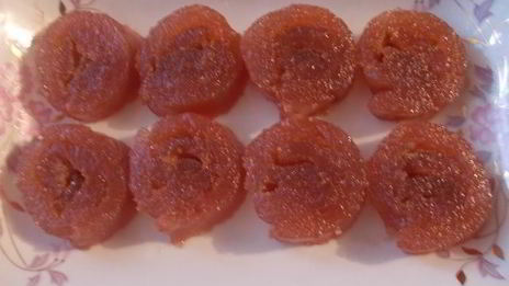 яблочный мармеладный рулет