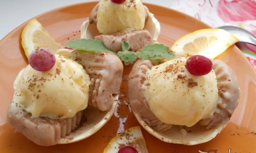 Рецепт домашнего мороженого на сливках и сметане