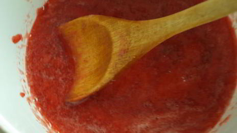 клубничное мороженое