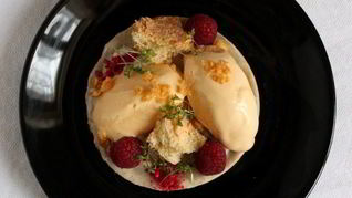 Мороженое из цветной капусты и белого шоколада