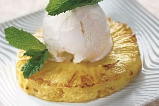 Мороженое с ананасом