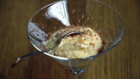 мороженое с белым шоколадом