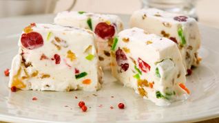 Мороженое с розовым перцем