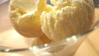 Мороженое ванильное