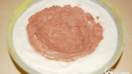 торт-мороженое с консервированными персиками