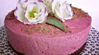 Торт-мороженое Ягодно-ореховый дуэт