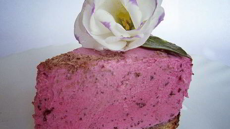 торт-мороженое ягодно-ореховый дуэт