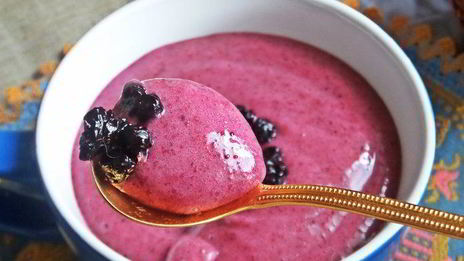 черничный мусс под сливками