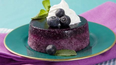 фруктово-ягодный мусс со взбитыми сливками