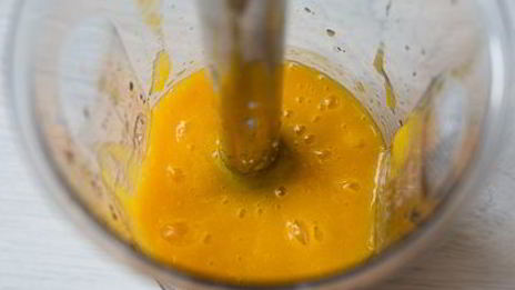 миндальный рулет с манговым муссом