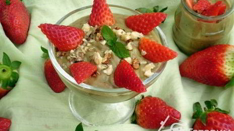 мусс из авокадо и клубники