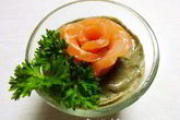 Мусс из авокадо с форелью