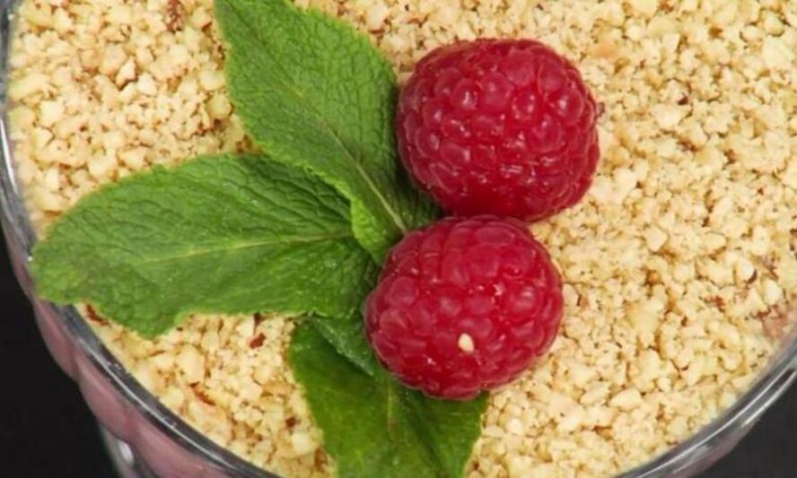 Рецепт мусса из белого шоколада с лесными орехами