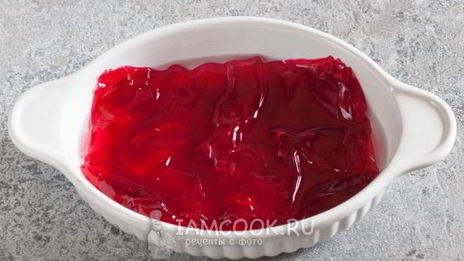 муссово-клубничный торт