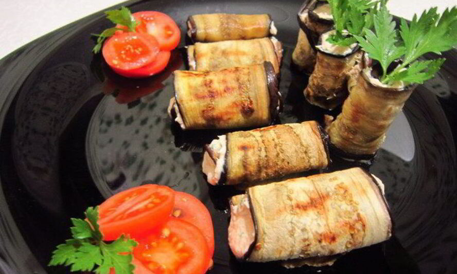 Рецепт рулетов из баклажанов с рыбным муссом