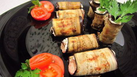 рулеты из баклажанов с рыбным муссом
