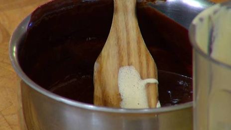 шоколадный мусс с малиной